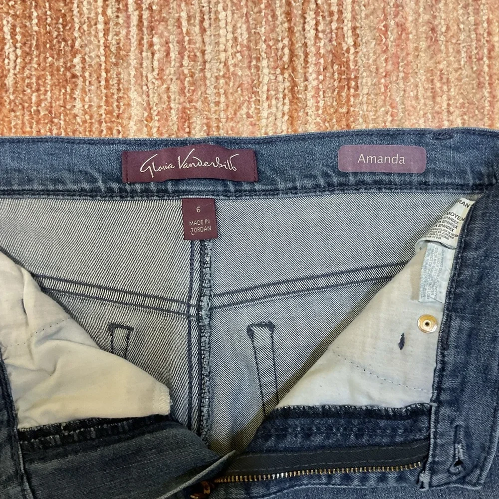 Gloria Vanderbilt Mid-Wash Amanda Classic Straight Leg Jeans Size 6 - Picture 4 of 13